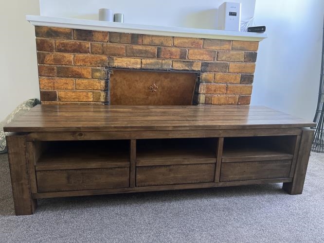 Second-hand Entertainment Unit