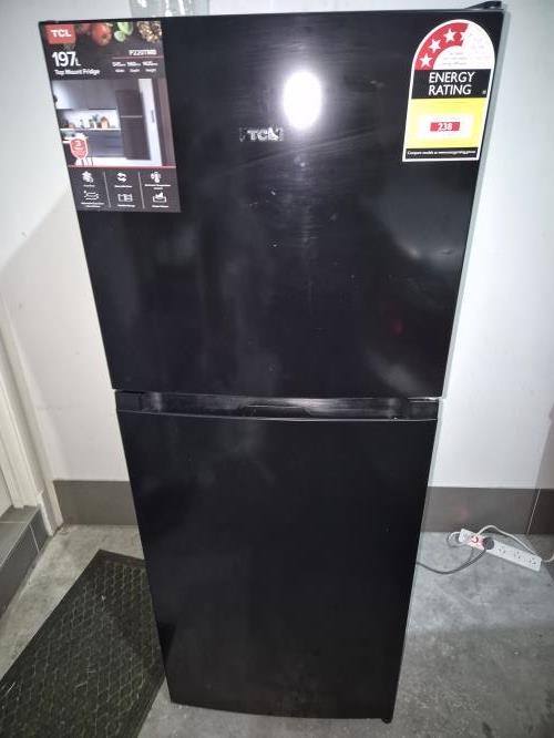 Second-hand TCL 197L Top Mount Fridge