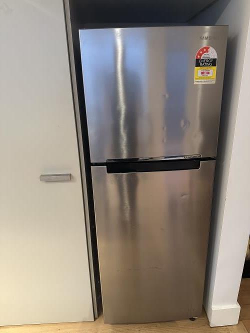 Second-hand Samsung 320L Top Mount Fridge