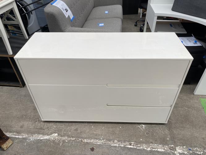 Second-hand Chest of 3 Drawers