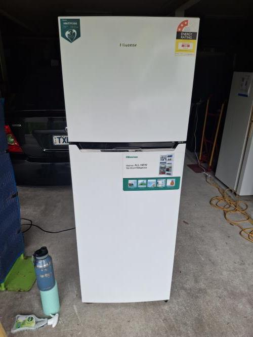 Second-hand Hisense 350L Top Mount Fridge