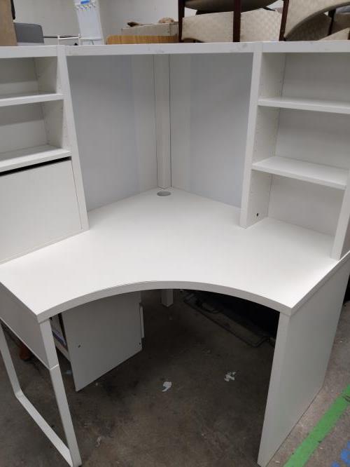 Second-hand IKEA Micke Corner Workstation