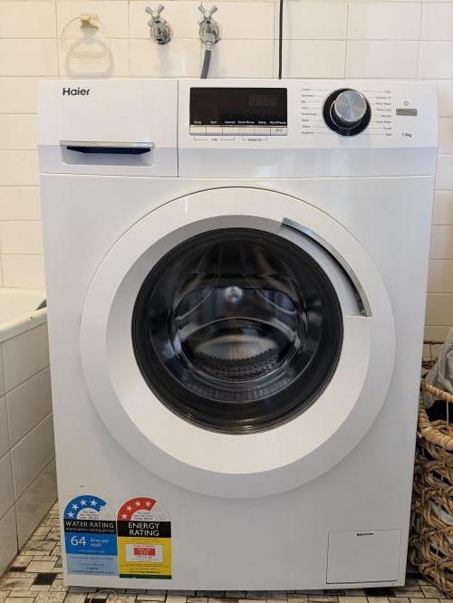 Second-hand Haier 7.5kg Front Load Washing Machine