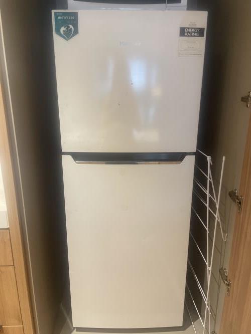 Second-hand Hisense 230L Top Mount Fridge