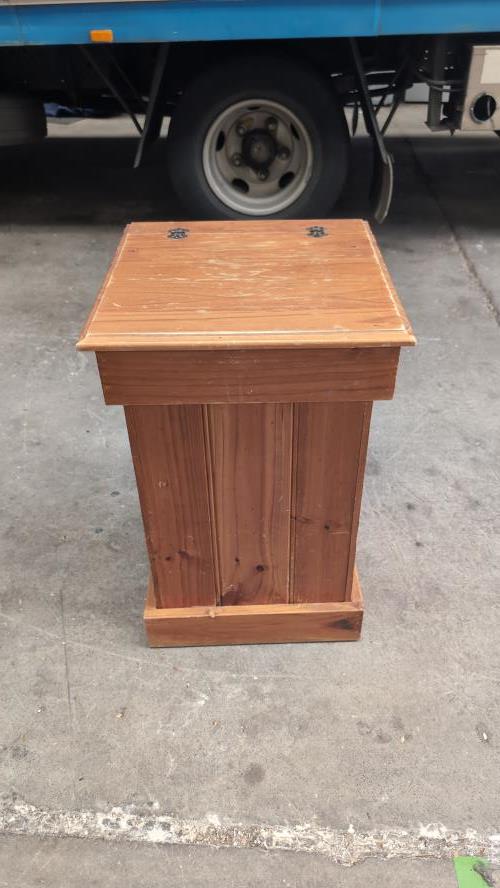 Second-hand Storage Chest with Lid