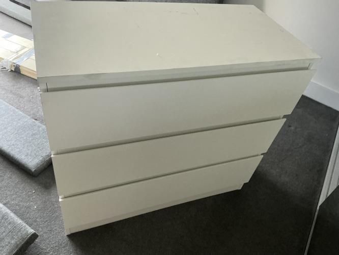 Second-hand Chest of 3 Drawers