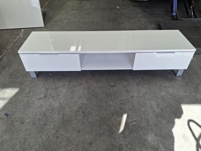 Second-hand Entertainment Unit - Photo 1)