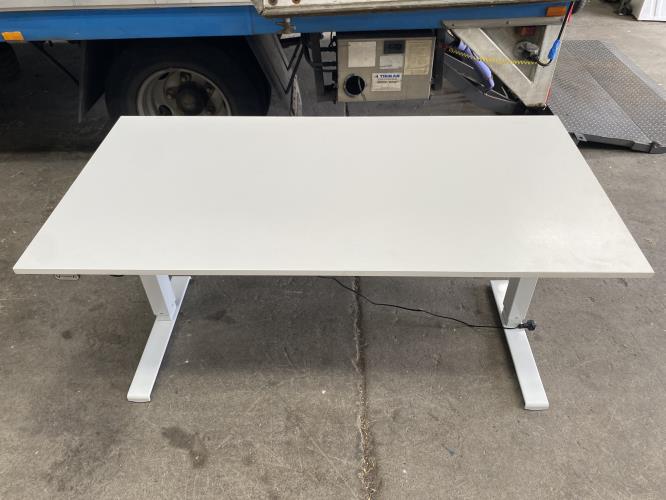 Second-hand Electric Sit/Stand Desk