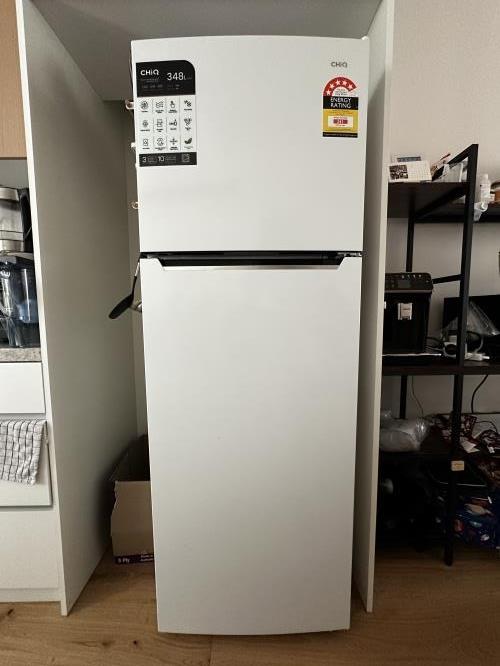 Second-hand Chiq 348L Top Mount Fridge - Photo 1)
