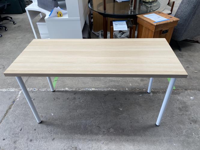 Second-hand IKEA Desk