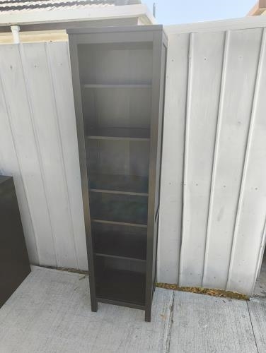 Second-hand IKEA Bookcase - Photo 1)