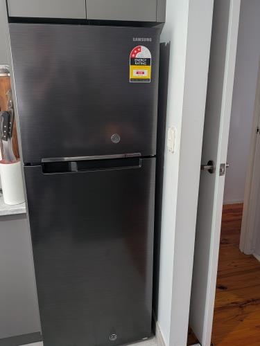 Second-hand Samsung 326L Top Mount Fridge