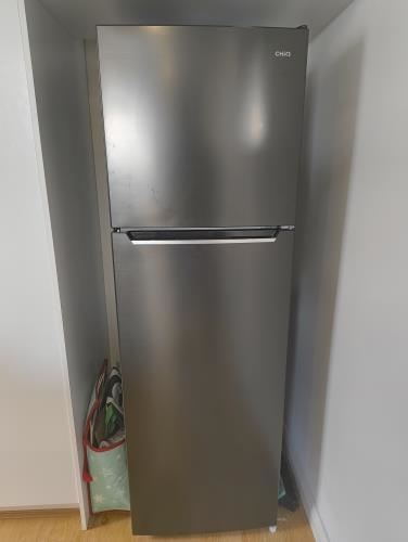 Second-hand Chiq 255L Top Mount Fridge