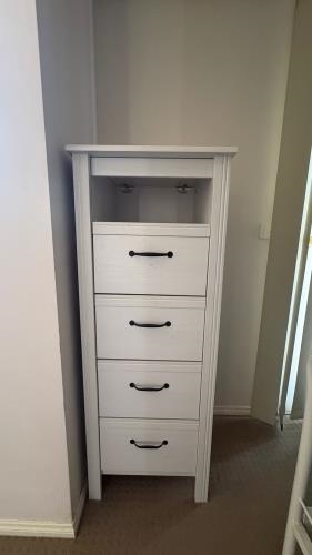 Second-hand Chest of Drawers - Photo 1)