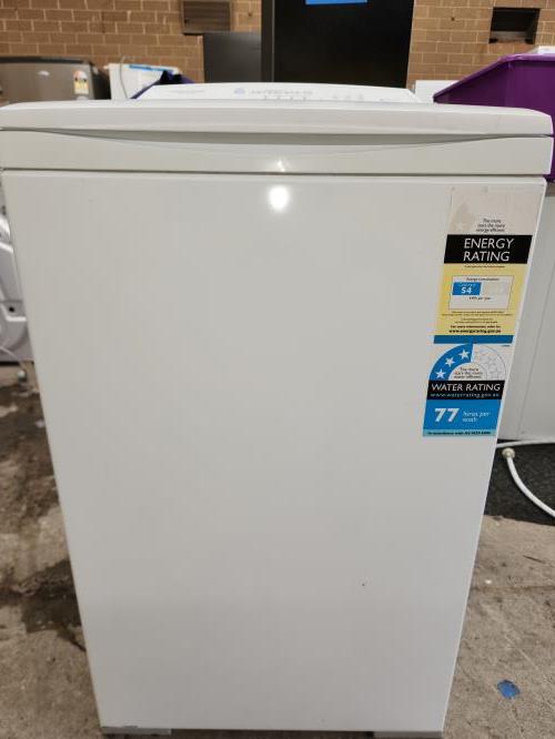 Second-hand Fisher & Paykel 5.5kg Top Load Washing Machine