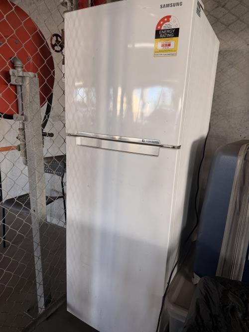 Second-hand Samsung 343L Top Mount Fridge