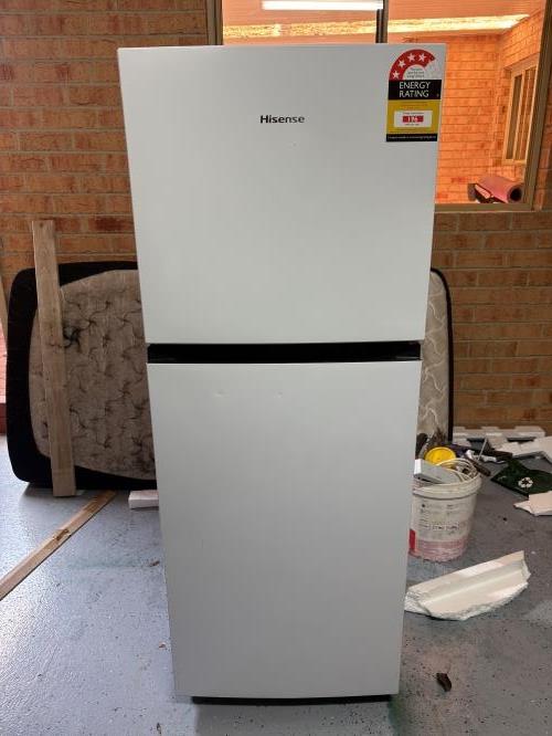 Second-hand Hisense 205L Top Mount Fridge
