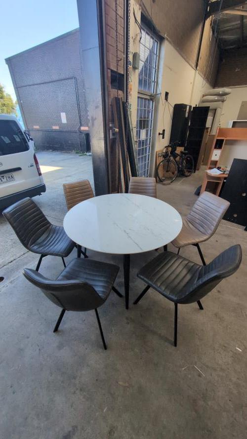 Second-hand Dining Table with 6 Chairs