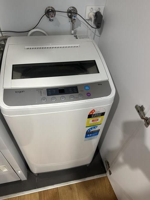 Second-hand Kogan 6kg Top Load Washing Machine