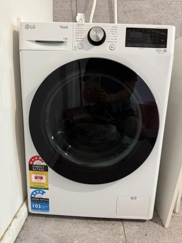 Second-hand LG 12kg Front Load Washing Machine