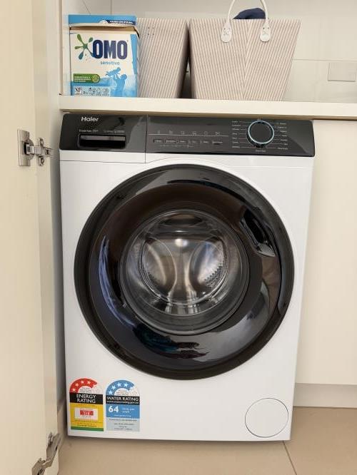 Second-hand Haier 7.5kg Front Load Washing Machine