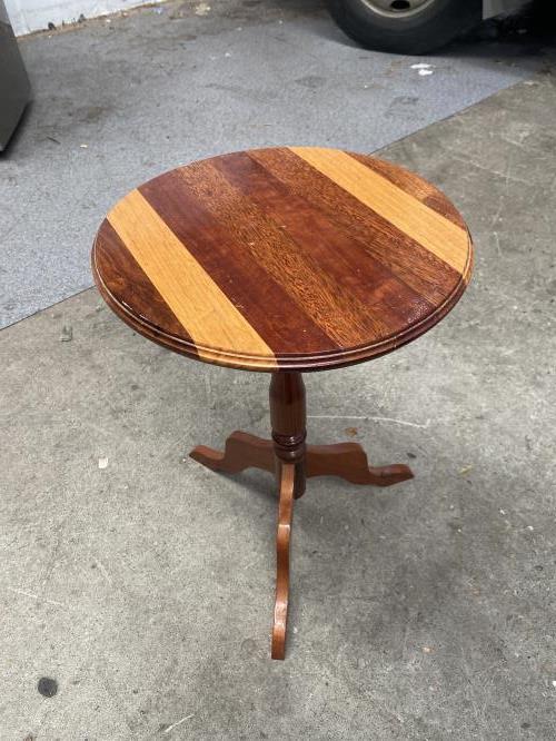Second-hand Side Table - Photo 1)