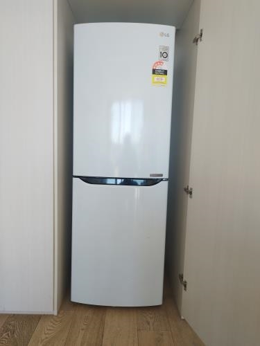 Second-hand LG 310L Bottom Mount Fridge
