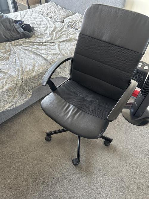 Second-hand Office Swivel Chair - Photo 1)