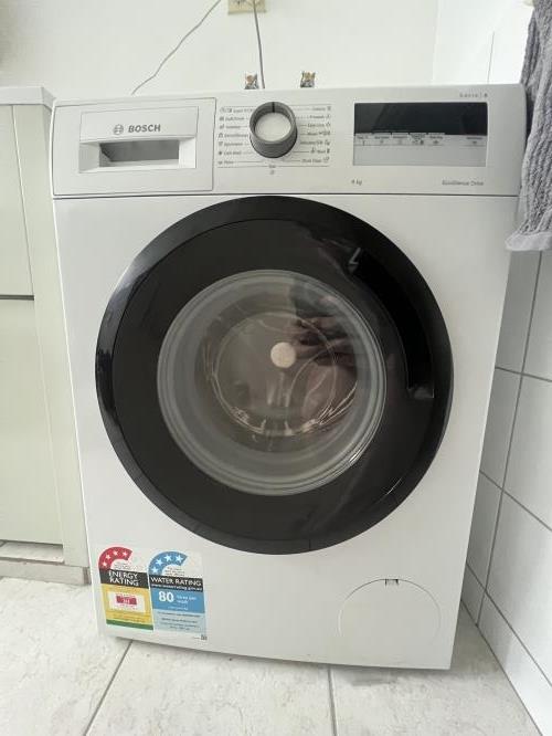 Second-hand Bosch 8kg Front Load Washing Machine - Photo 1)