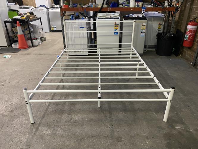 Second-hand Queen Size Bed Frame - Photo 1)