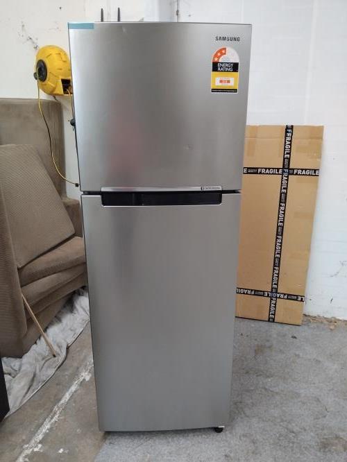 Second-hand Samsung 326L Top Mount Fridge