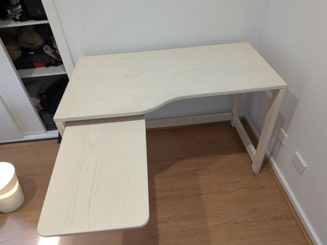 Second-hand Office Desk - Photo 1)