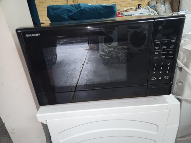 Second-hand Sharp Microwave - Photo 1)