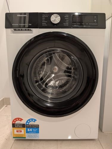 Second-hand Hisense 7.5kg Front Load Washing Machine - Photo 1)