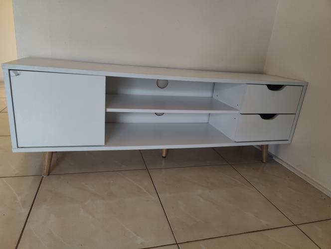 Second-hand Entertainment Unit - Photo 1)