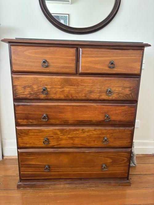 Second-hand Chest of Drawers - Photo 1)