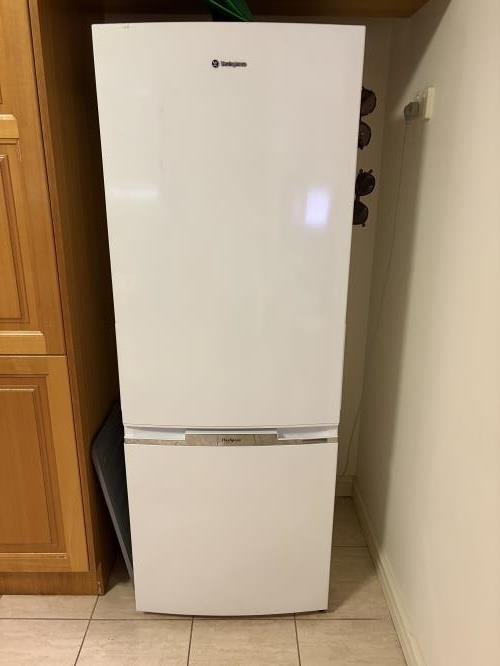 Second-hand Westinghouse 340L Bottom Mount Fridge