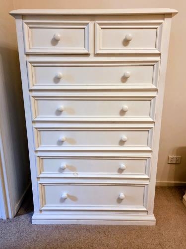 Second-hand Chest of Drawers - Photo 1)