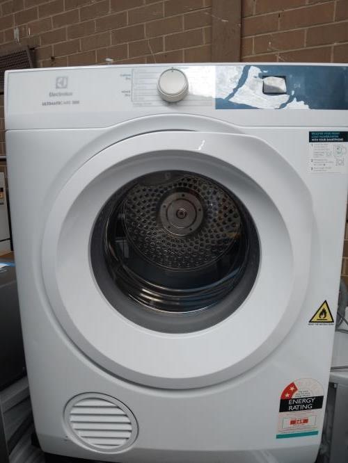 Second-hand Electrolux 6kg Dryer - Photo 1)