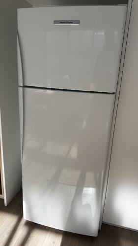 Second-hand Fisher & Paykel 380L Top Mount Fridge