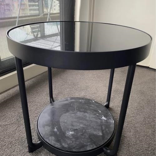 Second-hand Side Table - Photo 1)