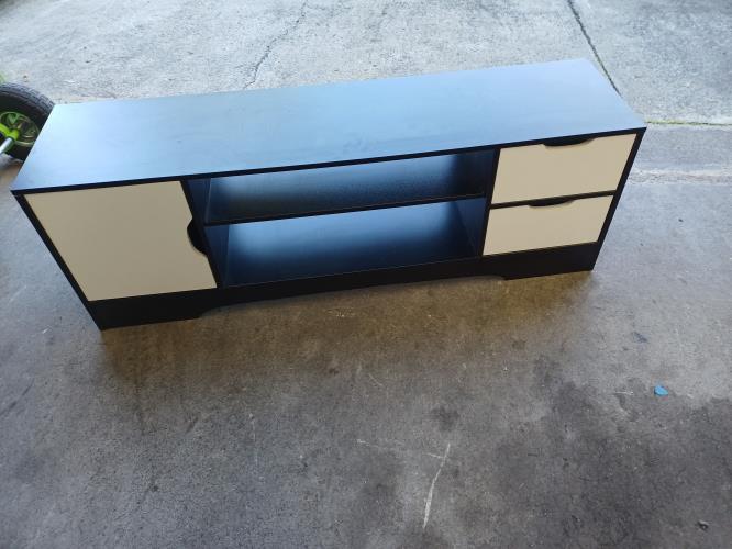 Second-hand Entertainment Unit - Photo 1)
