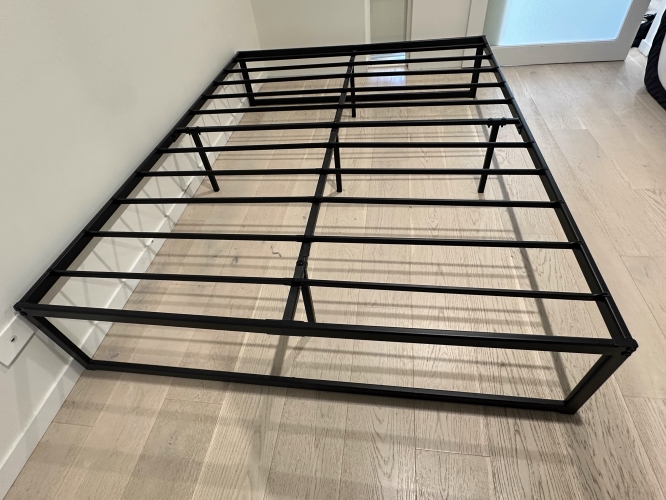 Second-hand Queen Size Bed Frame - Photo 1)