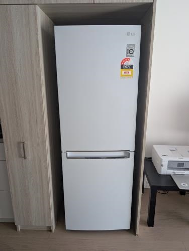 Second-hand LG 306L Bottom Mount Fridge