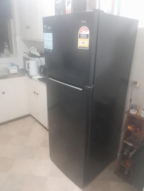 Second-hand Chiq 348L Top Mount Fridge