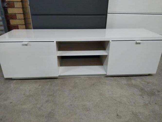 Second-hand Entertainment Unit - Photo 1)
