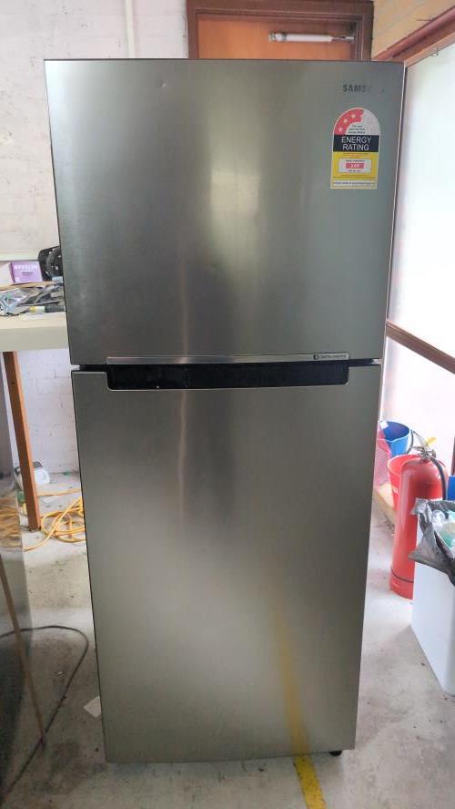 Second-hand Samsung 400L Top Mount Fridge