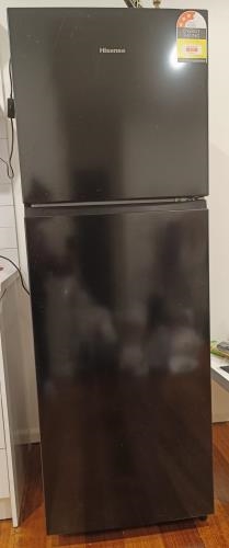 Second-hand Hisense 326L Top Mount Fridge