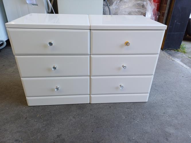 Second-hand Set of 2 Bedside Tables - Photo 1)