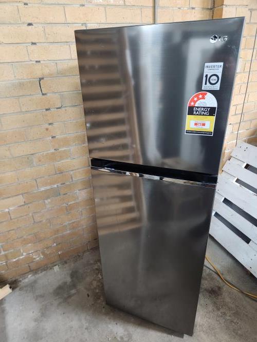 Second-hand LG 243L Top Mount Fridge